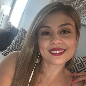 Meet your Posher, Johana